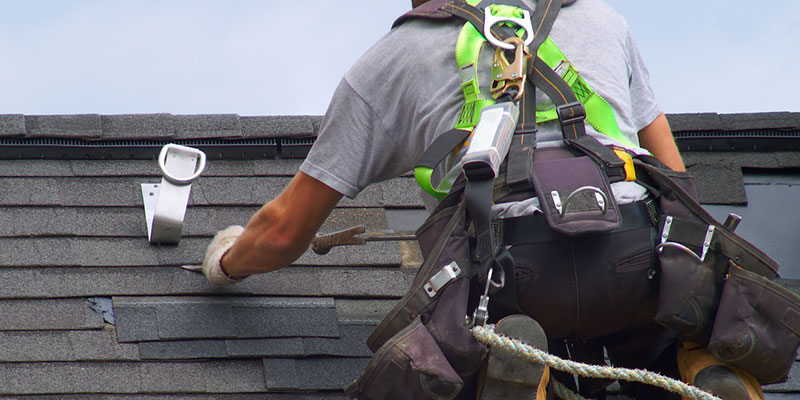 How to Know if You Need an Emergency Roof Repair